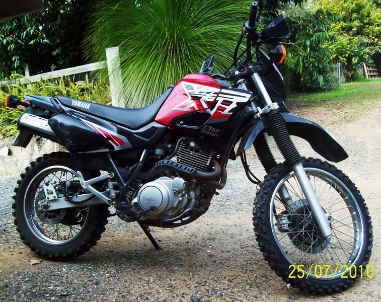 1999 YAMAHA XT 600E