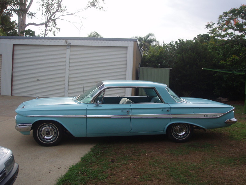 1961 CHEVROLET IMPALA 4 Door Hardtop Super Sports