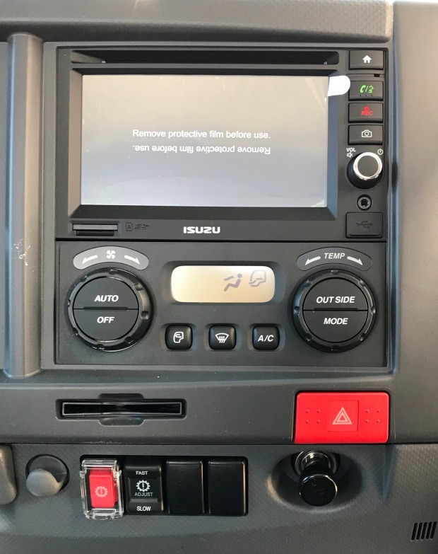 2018 ISUZU NPR 45 155 TRADEPACK NPR 45 155 Truck