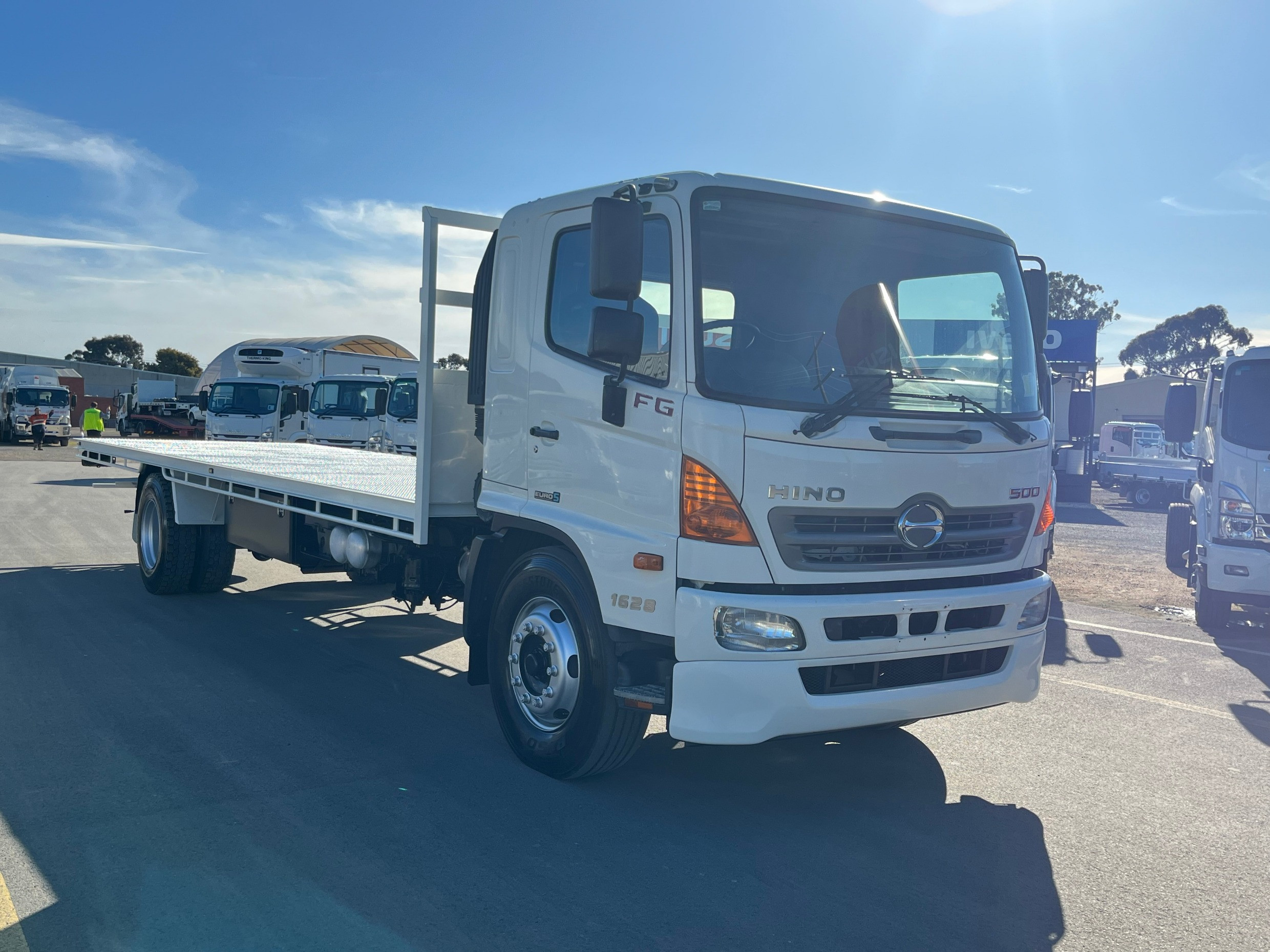 2011 HINO FG 1628-500 SERIES MANUAL TRAY