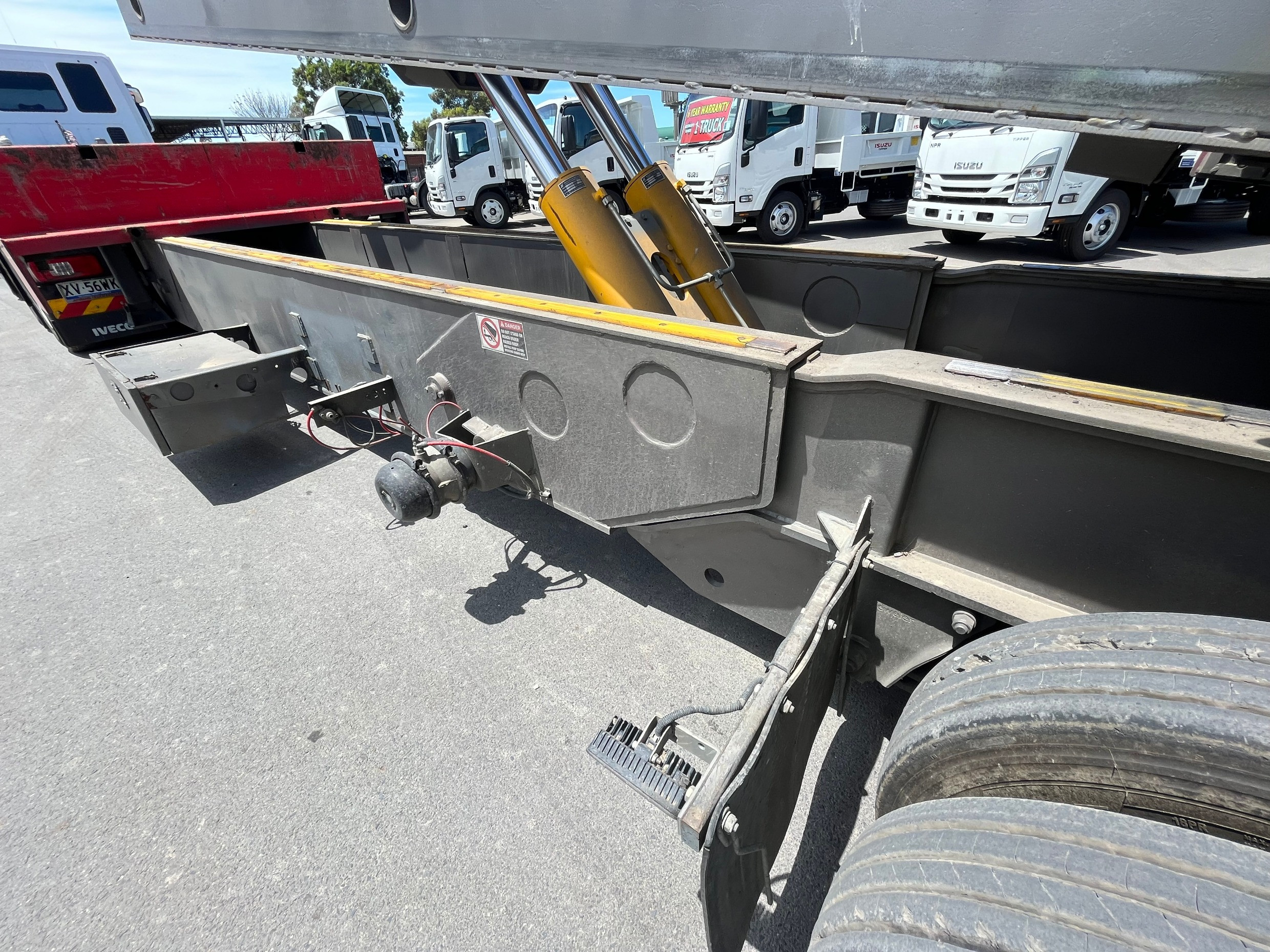 2021 IVECO STRALIS ATI-460 PRIME MOVER AND TILT SLIDER TRAILER
