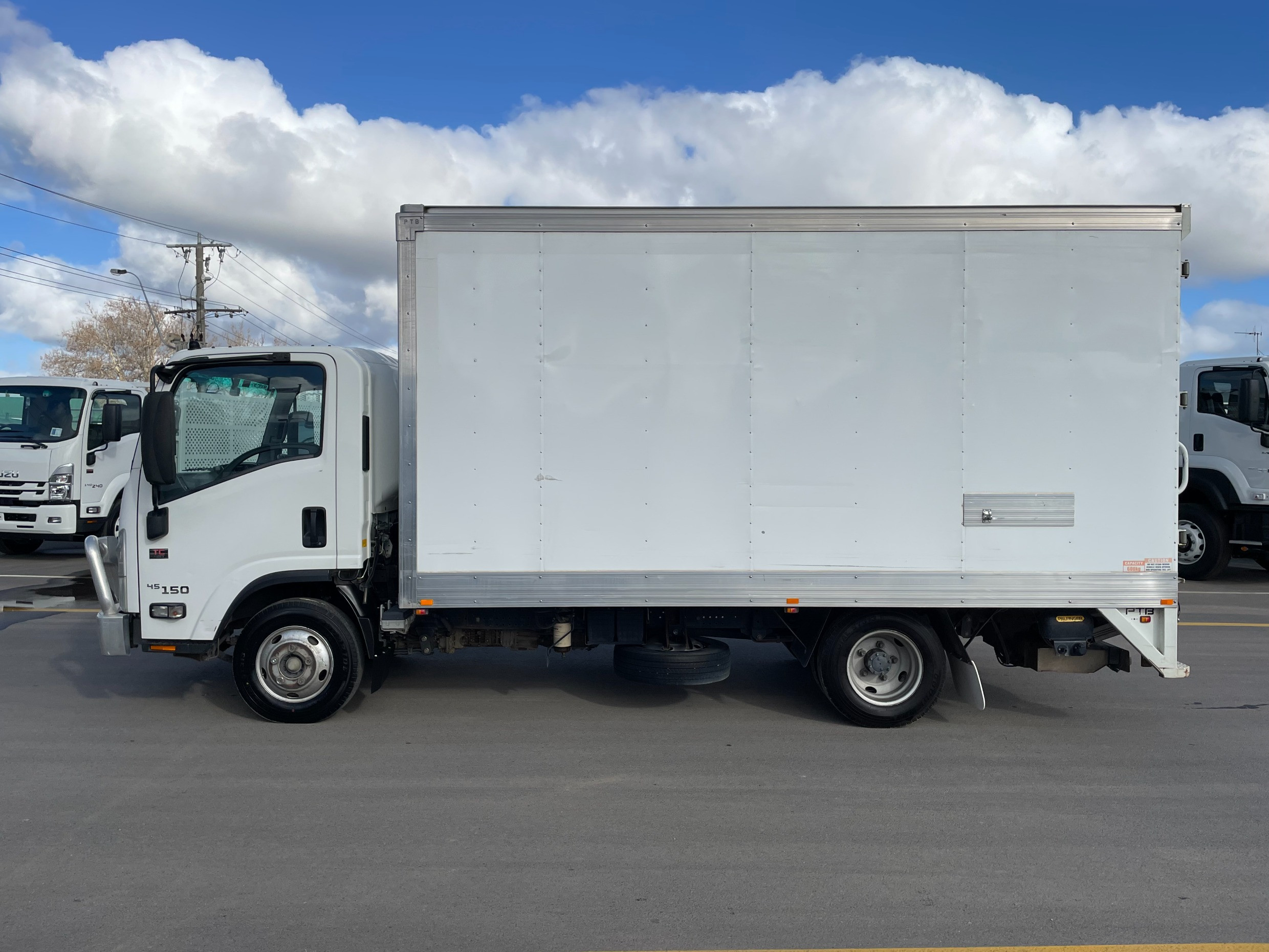 2017 ISUZU NNR 45 150 MWB AMT PANTECH