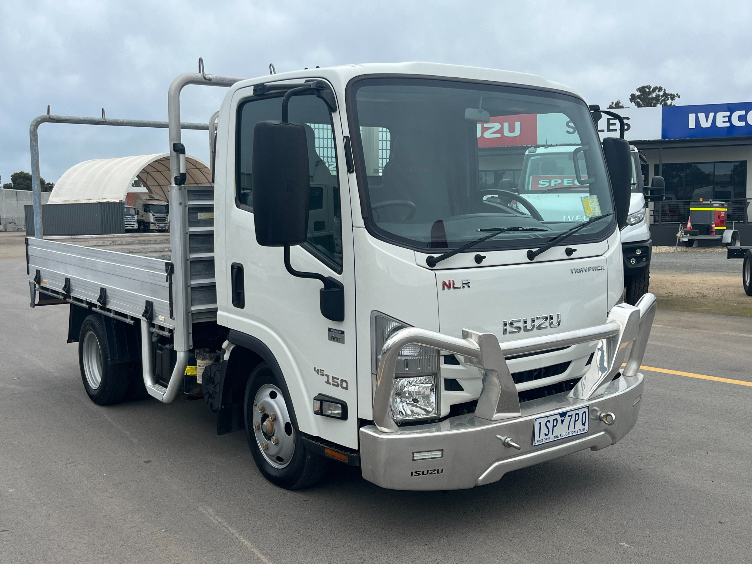 2020 ISUZU NLR 45-150 NLR 45-150 AMT SWB TRAYPACK TRUCK NLR 45-150 AMT TRAY