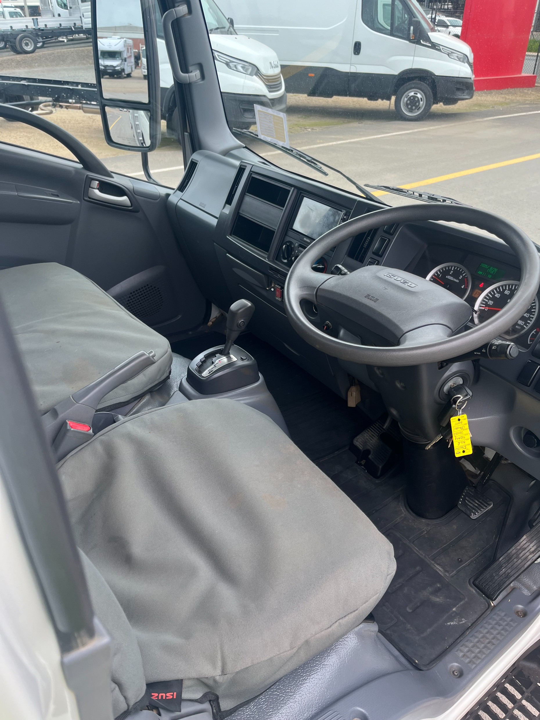 2020 ISUZU NLR 45-150 NLR 45-150 AMT SWB TRAYPACK TRUCK NLR 45-150 AMT TRAY