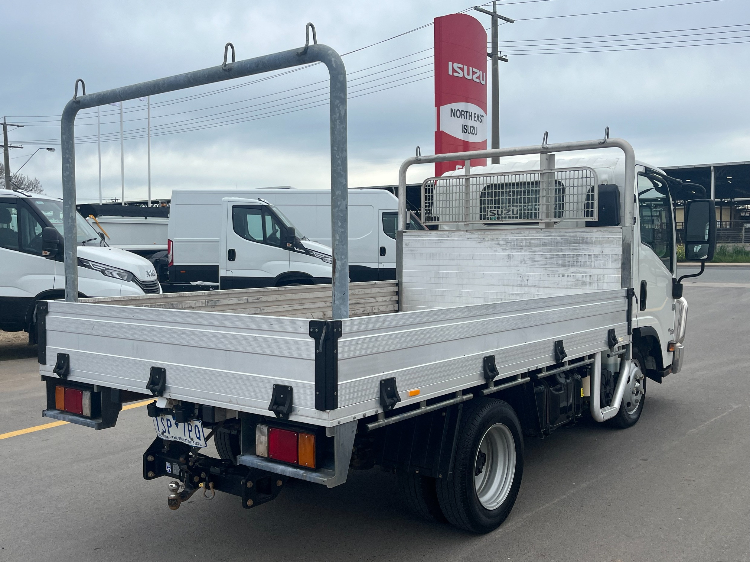2020 ISUZU NLR 45-150 NLR 45-150 AMT SWB TRAYPACK TRUCK NLR 45-150 AMT TRAY