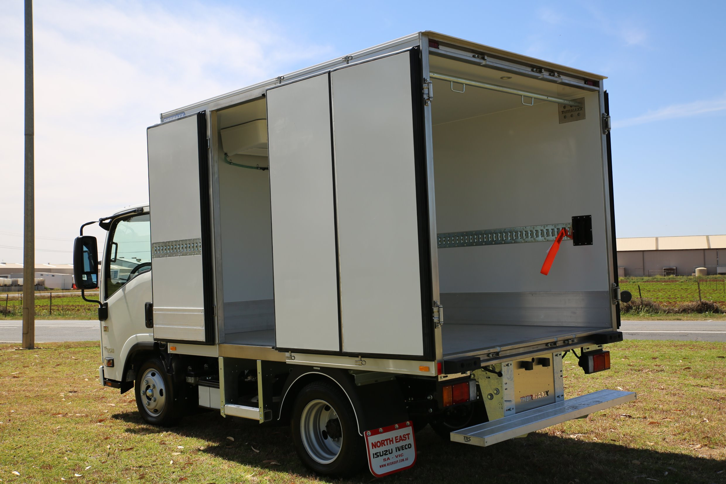 2019 ISUZU NLR 45-150 AMT SWB PANTECH TRUCK