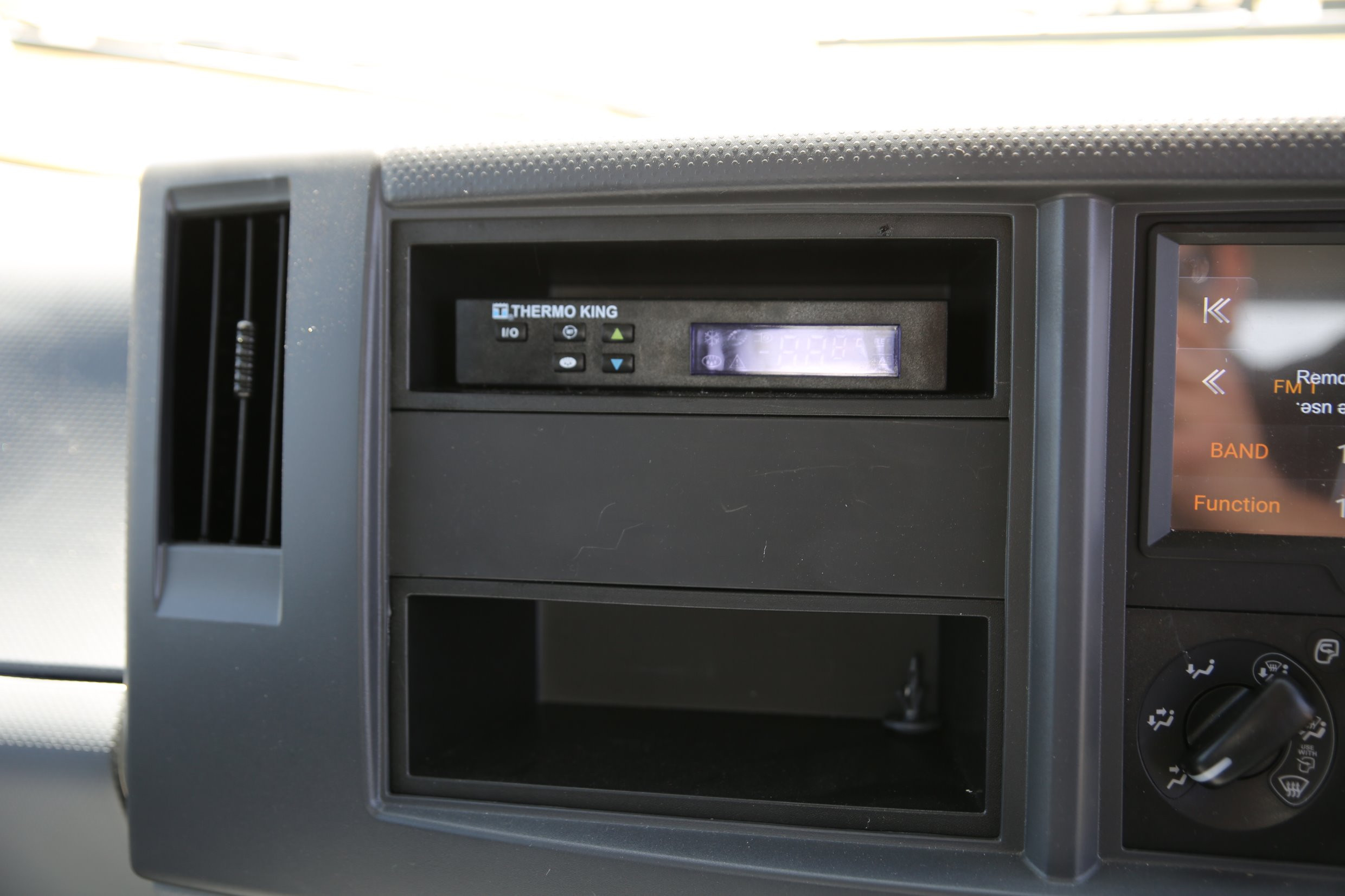 2019 ISUZU NLR 45-150 AMT SWB PANTECH TRUCK