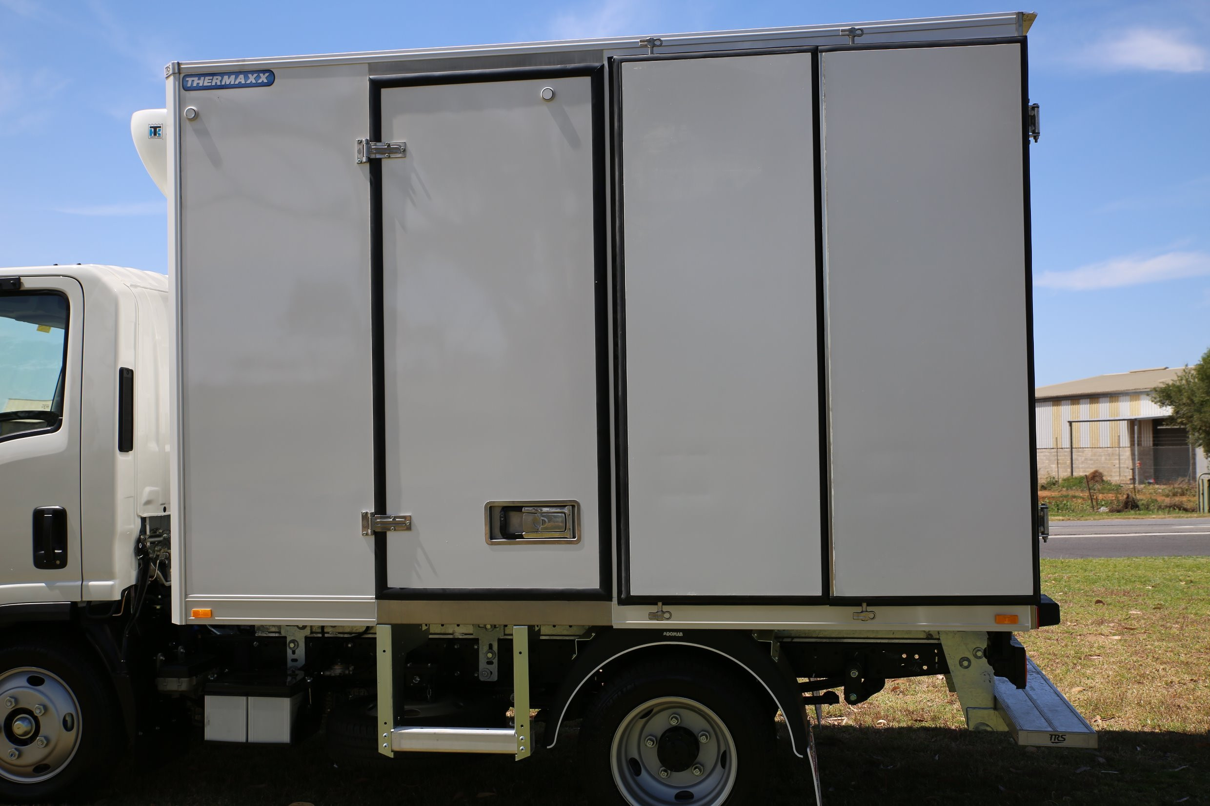 2019 ISUZU NLR 45-150 AMT SWB PANTECH TRUCK