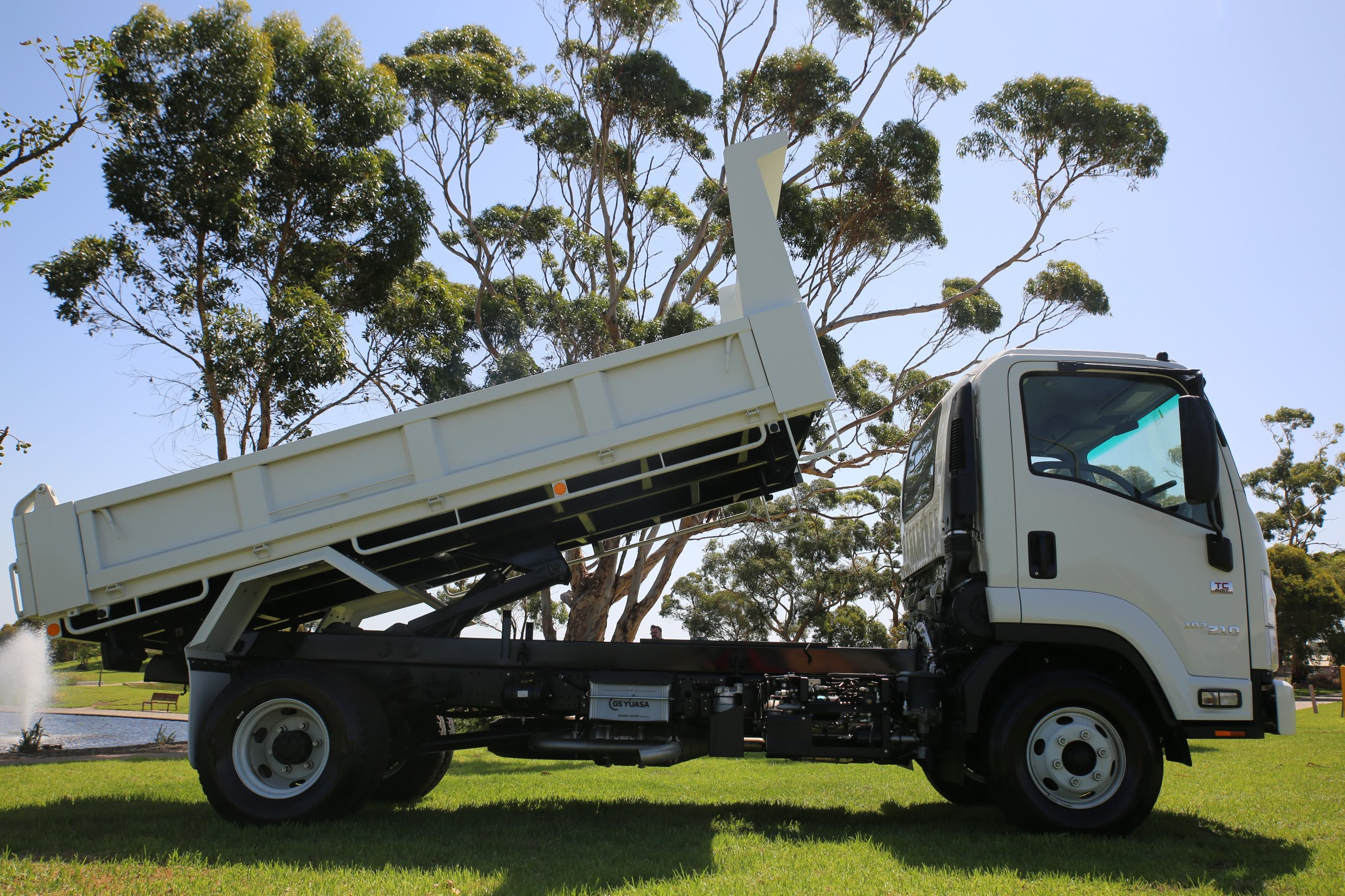 2019 ISUZU FRR 107-210 AMT FACTORY TIPPER TRUCK