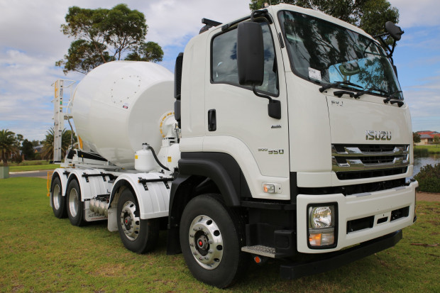 2020 ISUZU FYJ 300-350 RTG CESCO AUTOMATIC CONCRETE AGITATOR