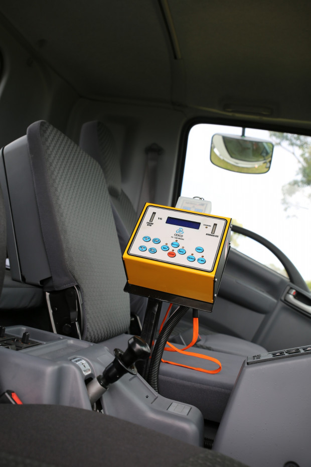 2020 ISUZU FYJ 300-350 RTG CESCO AUTOMATIC CONCRETE AGITATOR