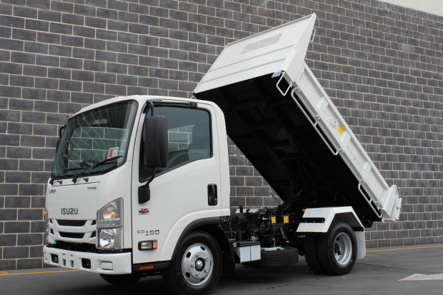 2022 ISUZU NMR 60/45-150 AMT TRI-TIPPER TRUCK NMR 60/45-150 AMT TIPPER