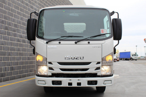 2022 ISUZU NMR 60/45-150 AMT TRI-TIPPER TRUCK NMR 60/45-150 AMT TIPPER