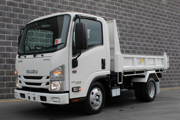 2022 ISUZU NMR 60/45-150 AMT TRI-TIPPER TRUCK NMR 60/45-150 AMT TIPPER