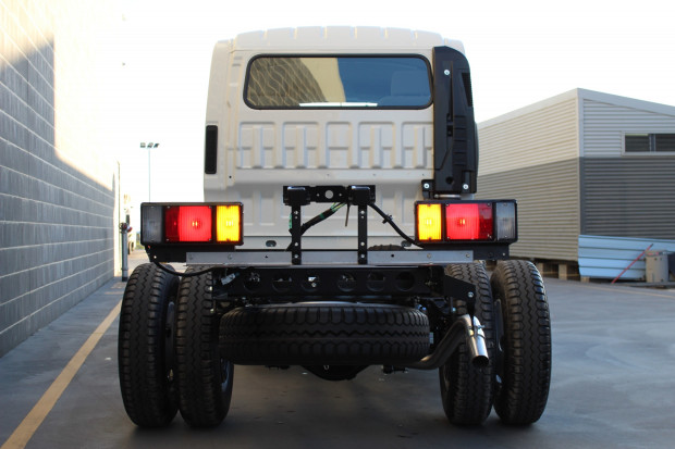 2022 ISUZU NLS 45-150 MANUAL CAB CHASSIS