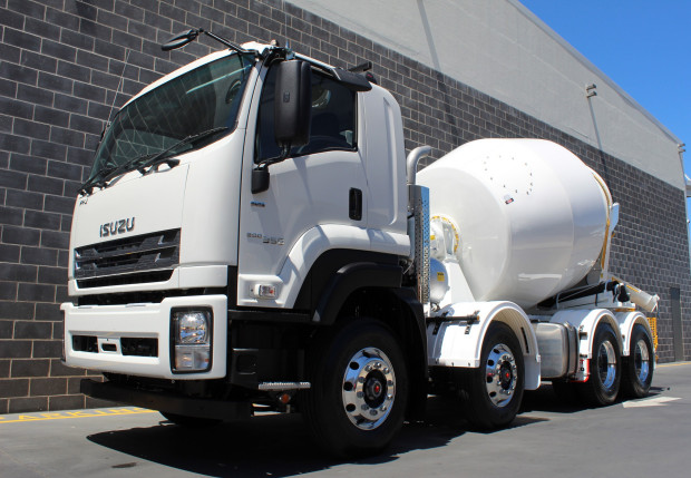 2022 ISUZU FYJ 300-350 AUTOMATIC CONCRETE AGITATOR