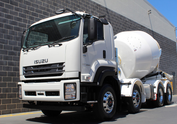 2023 ISUZU FYJ 300-350 BUILD SLOTS SECURED JANUARY TRUCK FYJ 300-350 AUTOMATIC CONCRETE AGITATOR