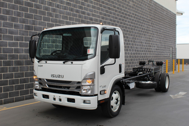 2022 ISUZU NQR 87/80-190 MANUAL CAB CHASSIS