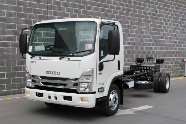 2022 ISUZU NPR 75-190 LWB AMT CAB CHASSIS