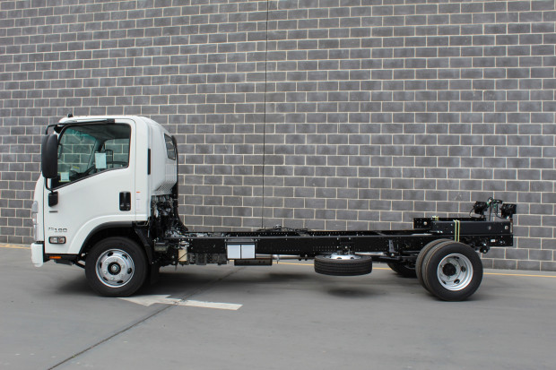 2022 ISUZU NPR 75-190 LWB AMT CAB CHASSIS