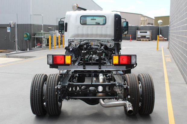 2022 ISUZU NPR 75-190 LWB AMT CAB CHASSIS