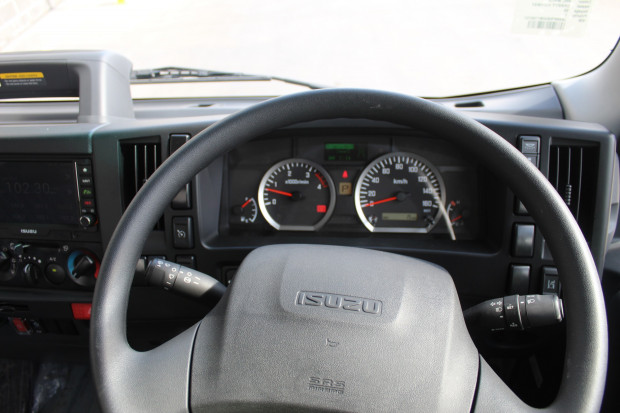 2022 ISUZU NNR 55/45-150 AMT CAB CHASSIS