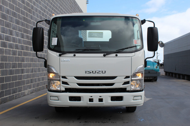 2022 ISUZU NNR 55/45-150 AMT CAB CHASSIS