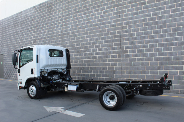 2022 ISUZU NNR 55/45-150 AMT CAB CHASSIS