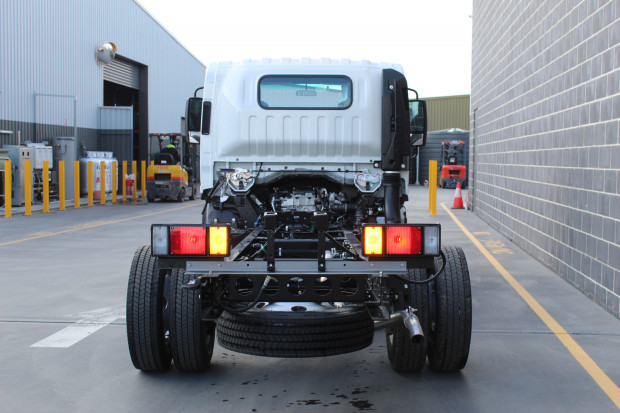 2022 ISUZU NNR 55/45-150 AMT CAB CHASSIS