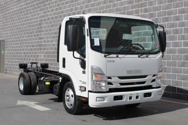 2022 ISUZU NNR 55/45-150 AMT CAB CHASSIS