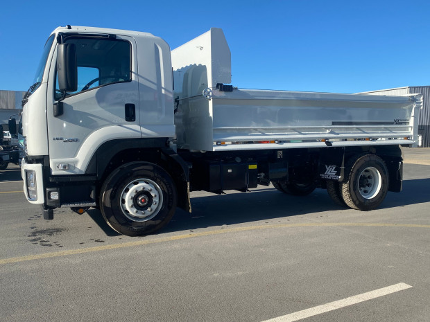 2022 ISUZU FVR 165-300 YLZ 8T MANUAL TIPPER