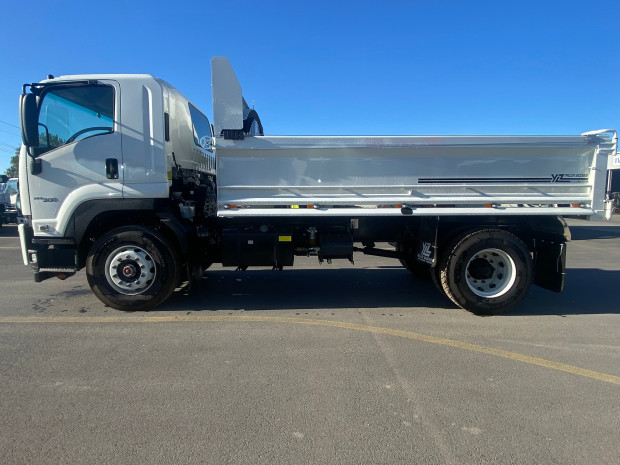 2022 ISUZU FVR 165-300 YLZ 8T MANUAL TIPPER