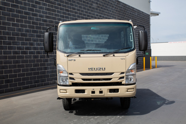 2023 ISUZU NPS 75/45-155 CREW AMT CAB CHASSIS