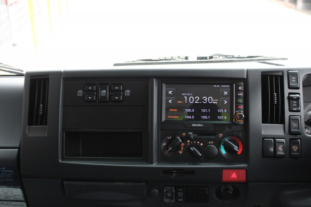 2023 ISUZU NPS 75/45-155 CREW AMT CAB CHASSIS