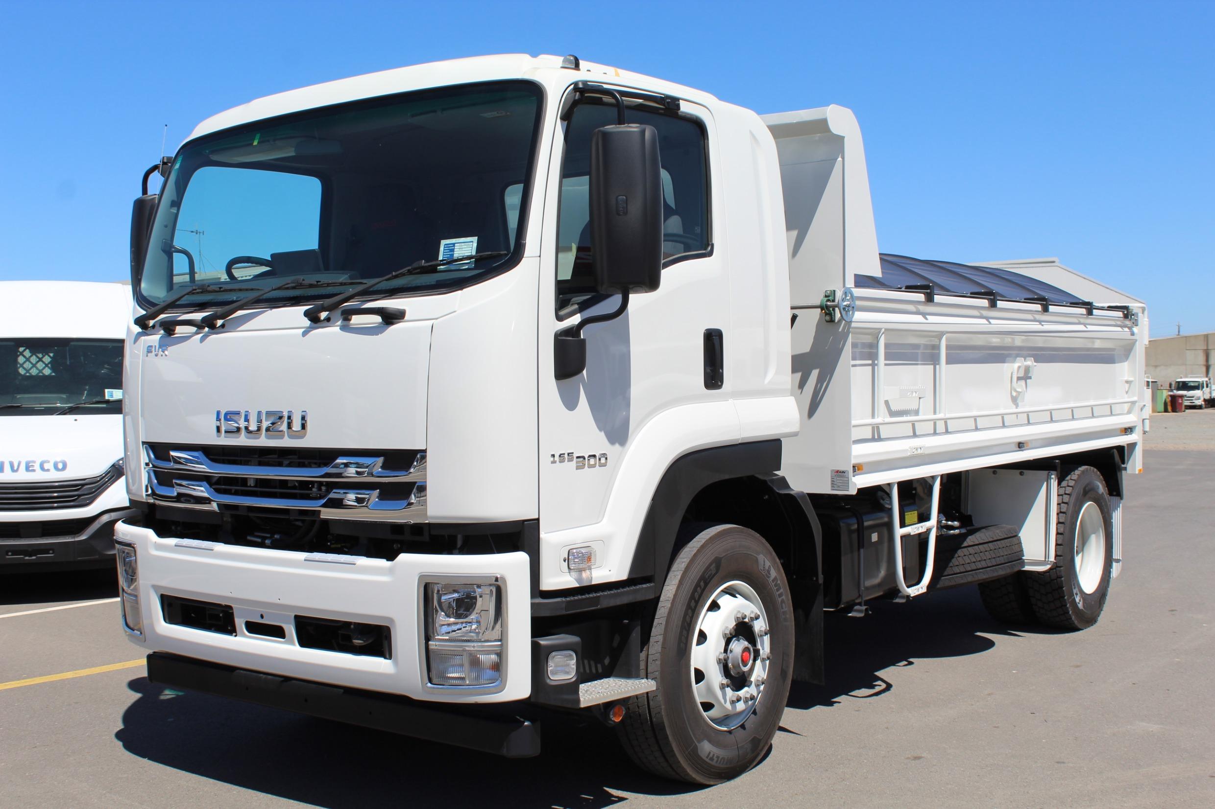 ISUZU TRUCK TIPPER