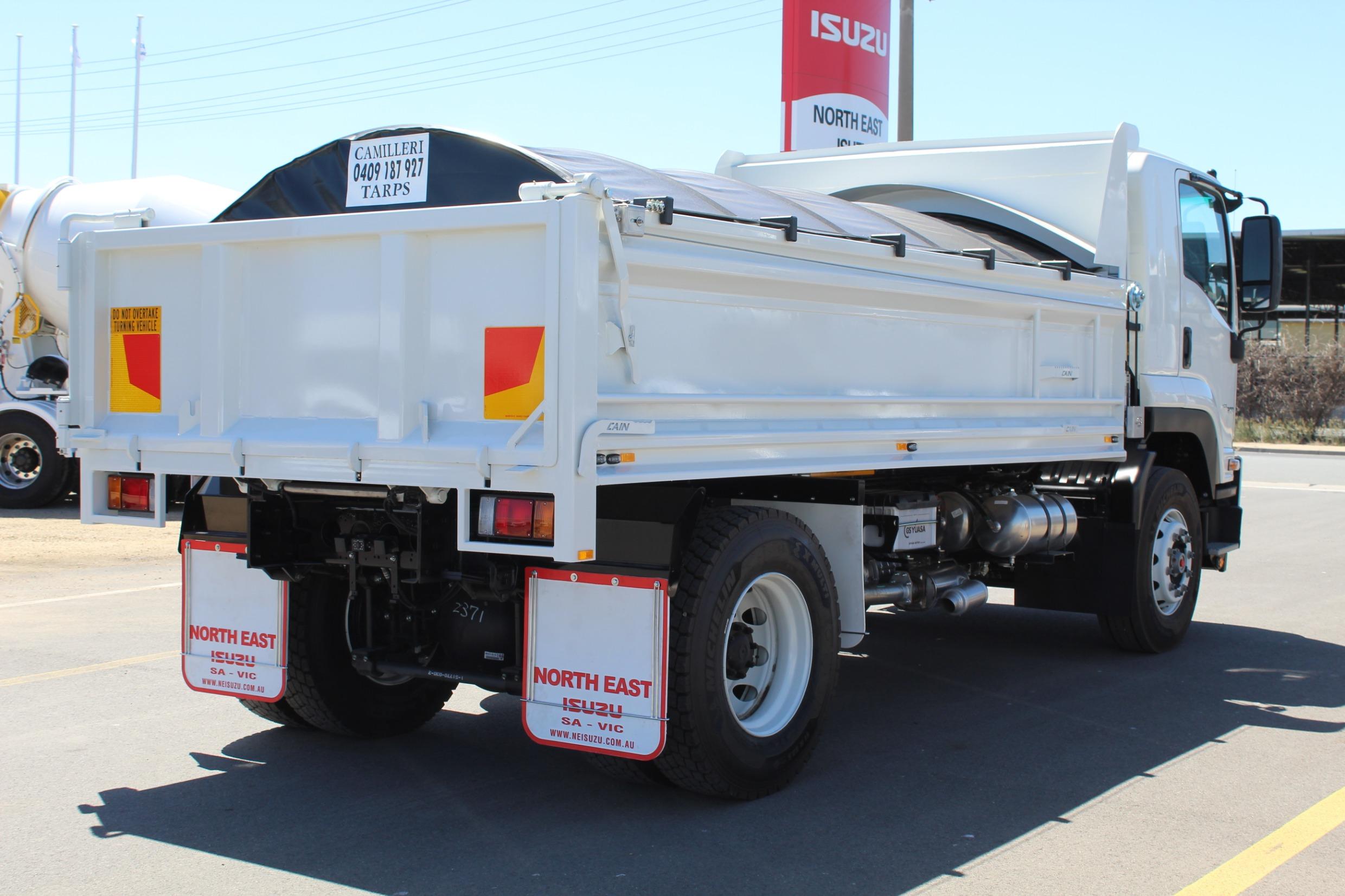ISUZU TRUCK TIPPER