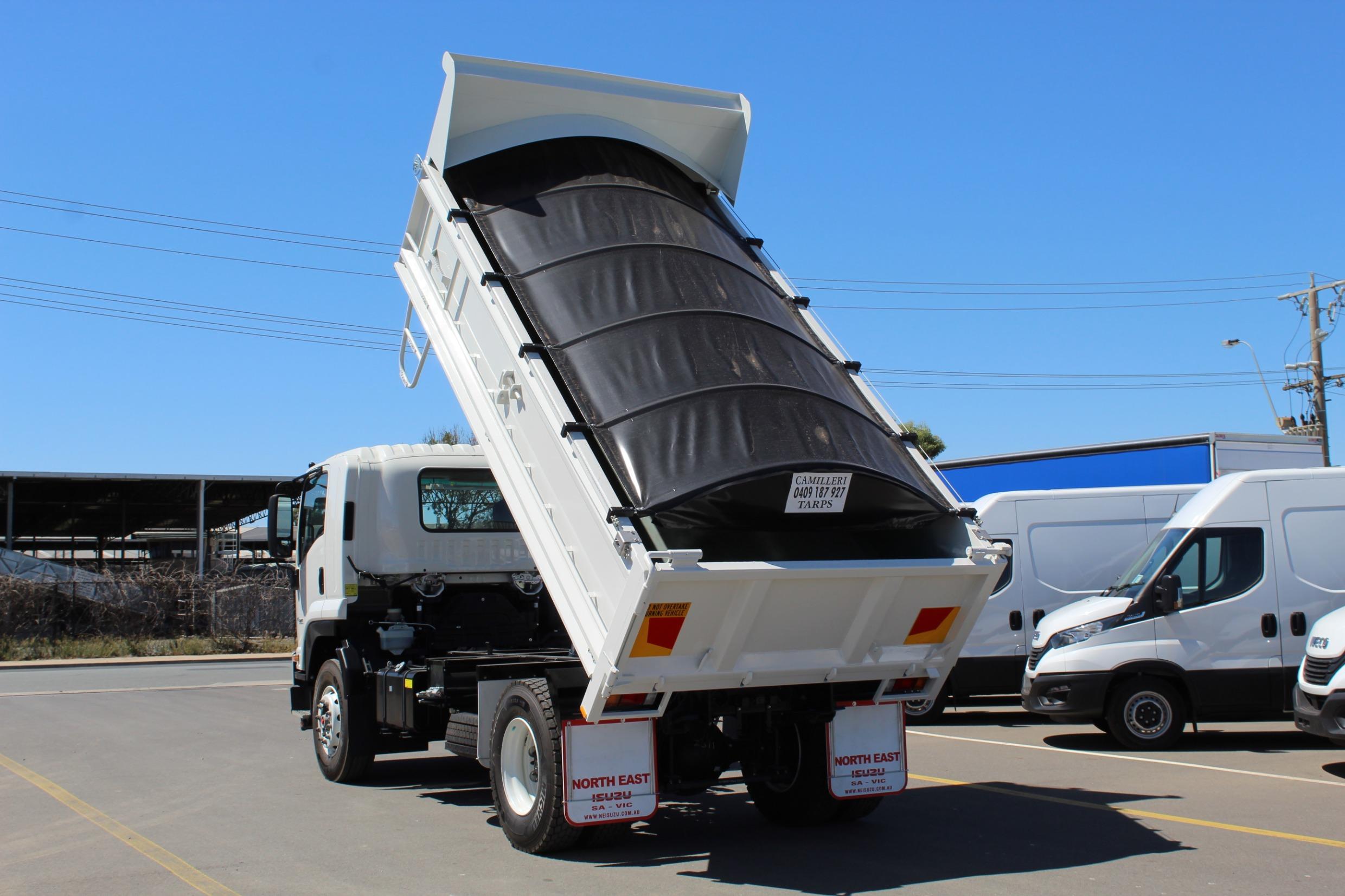 ISUZU TRUCK TIPPER