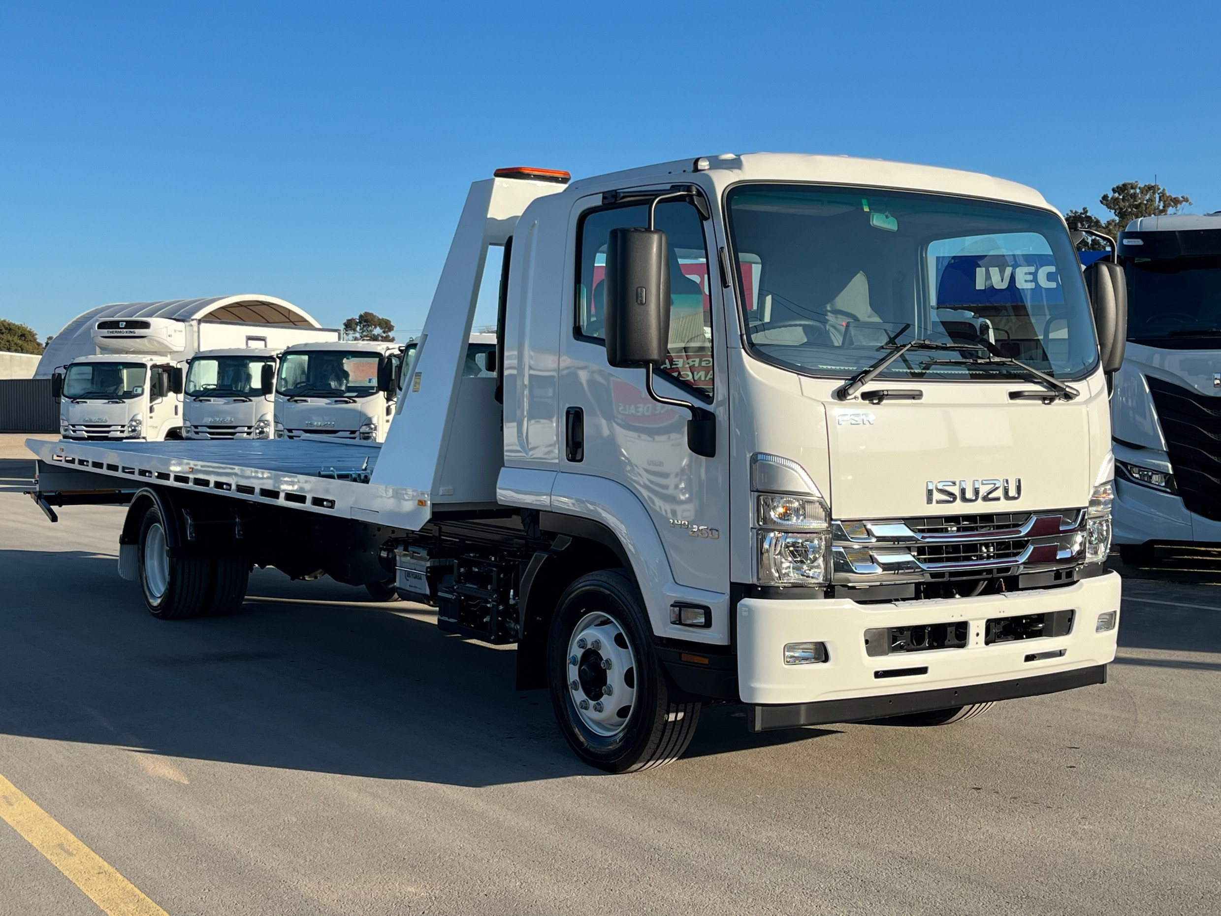 2024 ISUZU FSR 140/120-260 LWB MANUAL TILT TRAY
