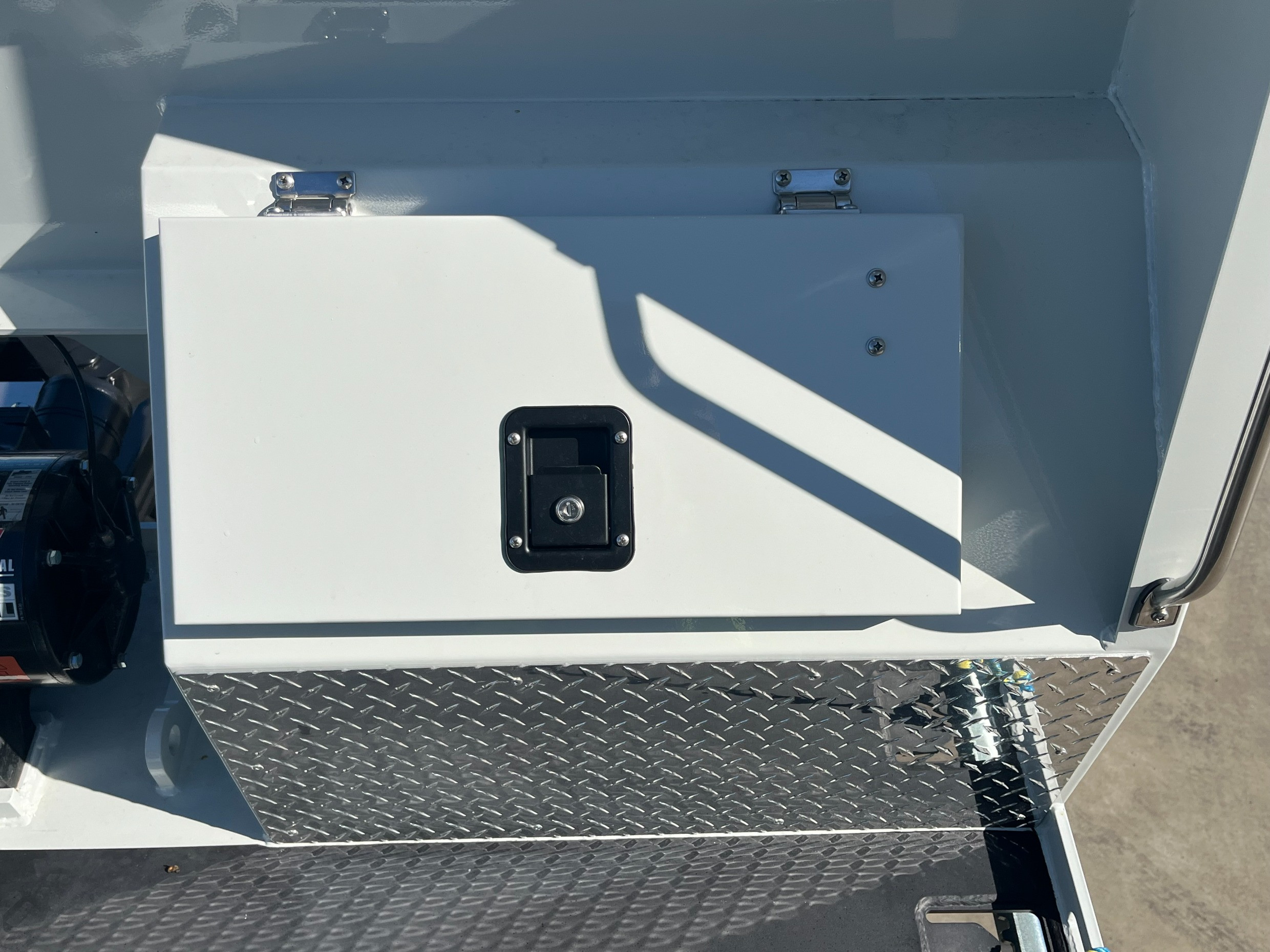 2025 ISUZU FYJ 300-350 LWB AUTOMATIC TILT TRAY