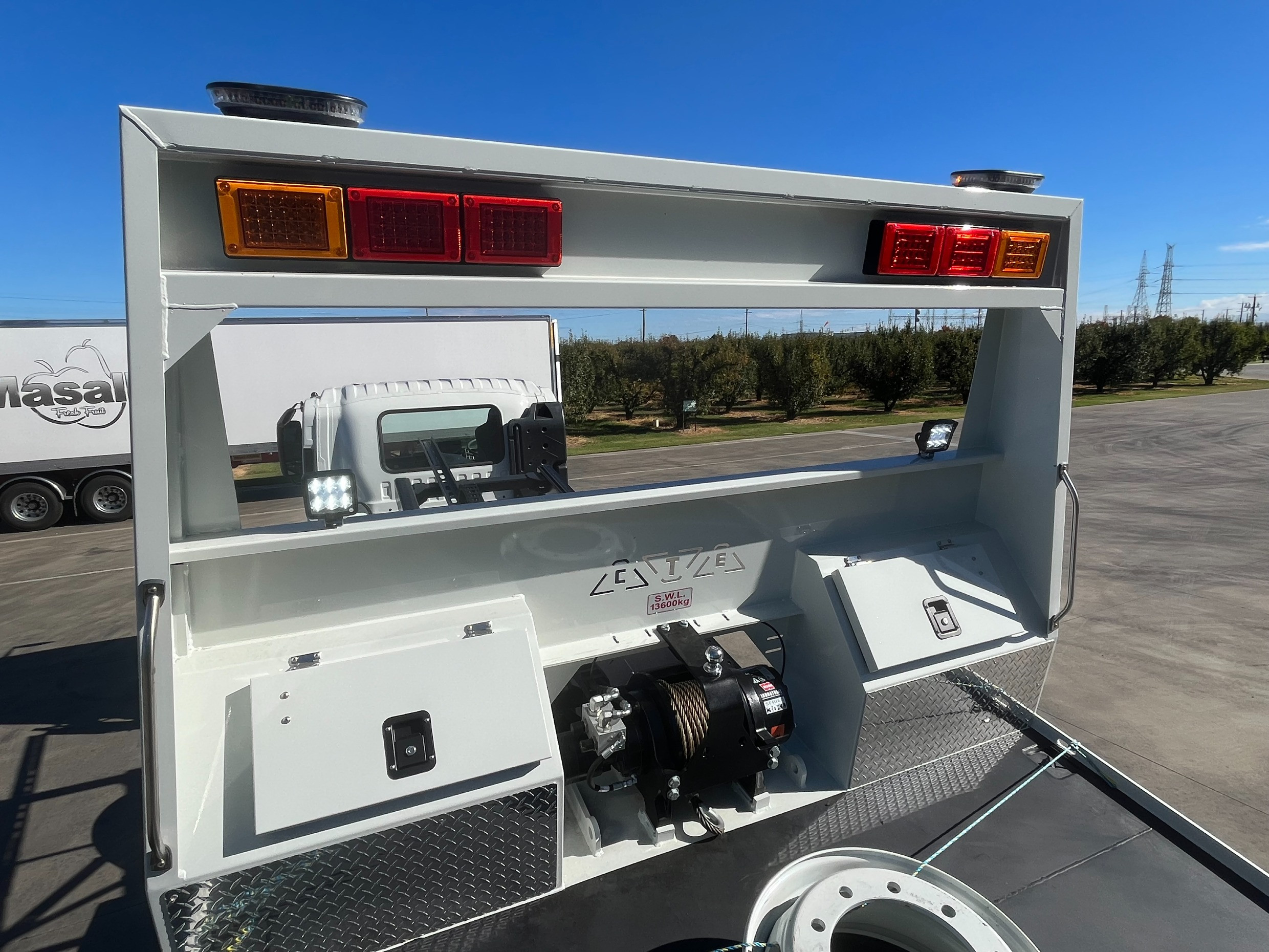 2025 ISUZU FYJ 300-350 LWB AUTOMATIC TILT TRAY
