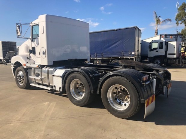 2003 KENWORTH T404 PRIME MOVER / PTO TRUCK MANUAL PRIMEMOVER