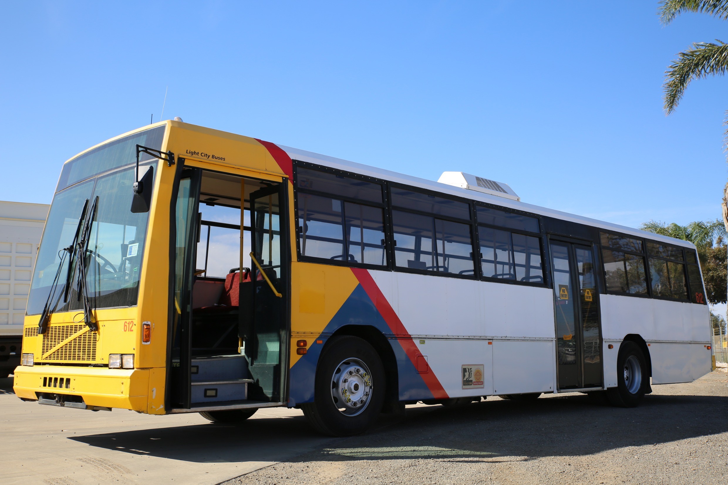 1993 VOLVO B10 AUTOMATIC BUS