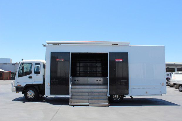 2006 ISUZU FRR525 MOBILE WORKSHOP / SHOWROOM MANUAL PANTECH
