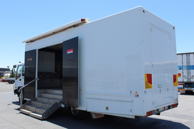 2006 ISUZU FRR525 MOBILE WORKSHOP / SHOWROOM MANUAL PANTECH
