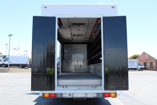 2006 ISUZU FRR525 MOBILE WORKSHOP / SHOWROOM MANUAL PANTECH