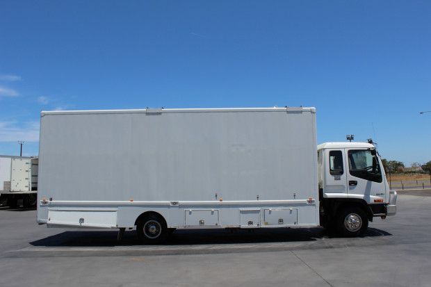 2006 ISUZU FRR525 MOBILE WORKSHOP / SHOWROOM MANUAL PANTECH