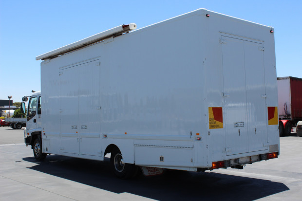 2006 ISUZU FRR525 MOBILE WORKSHOP / SHOWROOM MANUAL PANTECH