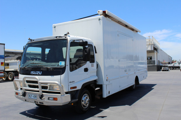 2006 ISUZU FRR525 MOBILE WORKSHOP / SHOWROOM MANUAL PANTECH