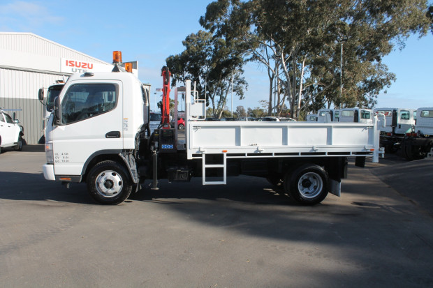2008 MITSUBISHI FUSO CANTER 700/800 DAY CAB TIPPER W/CRANE