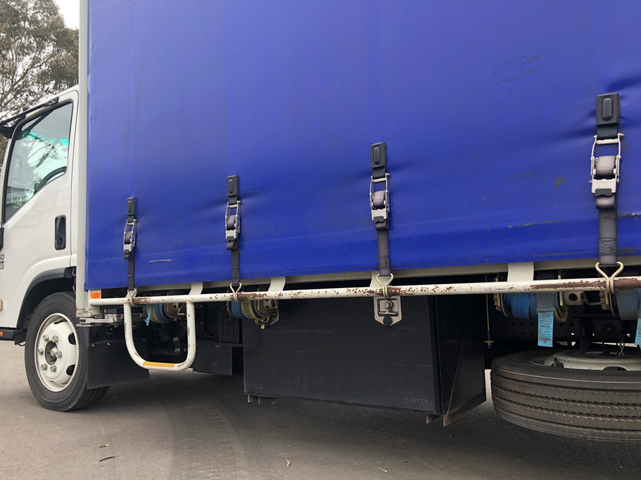 2008 ISUZU NQR450 ** VERY LOW KM'S ** 8 PALLET TRUCK MANUAL CURTAINSIDER